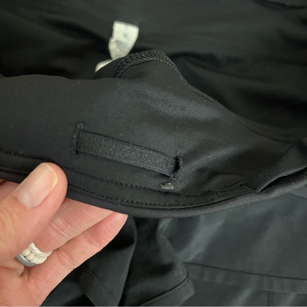 Lululemon speed short 2.5 inseam - Picture 3 of 5